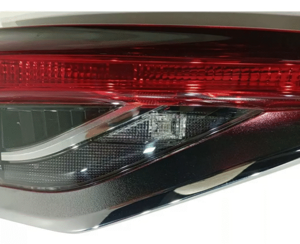 Lanterna Tampa Corolla 2020 a 2023 Sem Led c/ Friso Cromado - Image 4